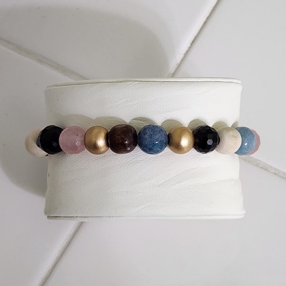 10MM Stretch Beaded Bracelet - Picture 6 of 7